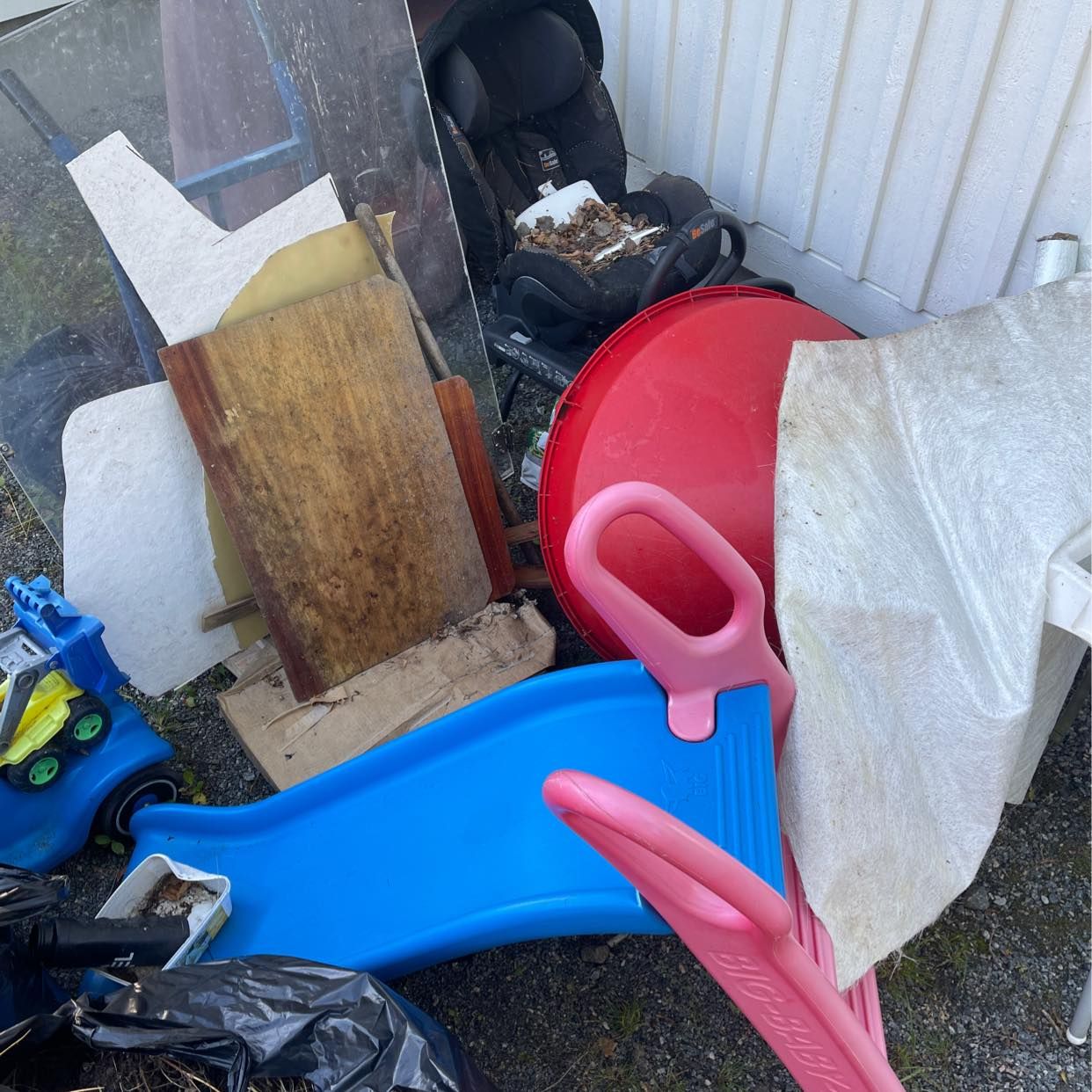 image of Bortforsling till åvc - Värmdö