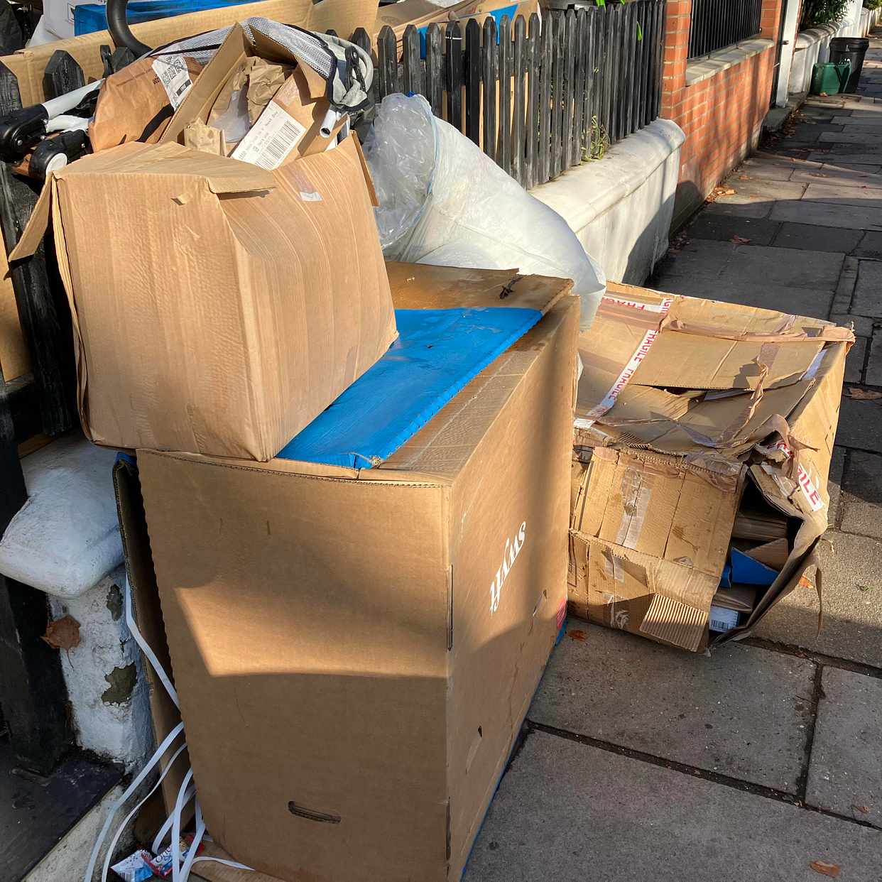 Rubbish removal London Tiptapp