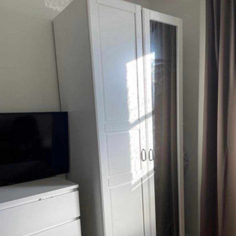 image of Förflyttning av garderob - 