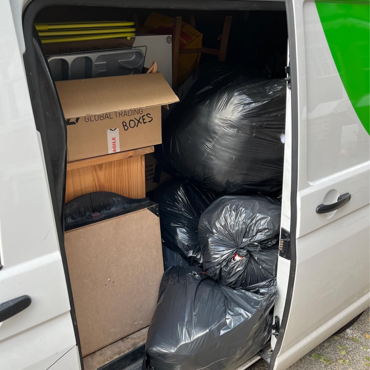 Household waste removal London Tiptapp
