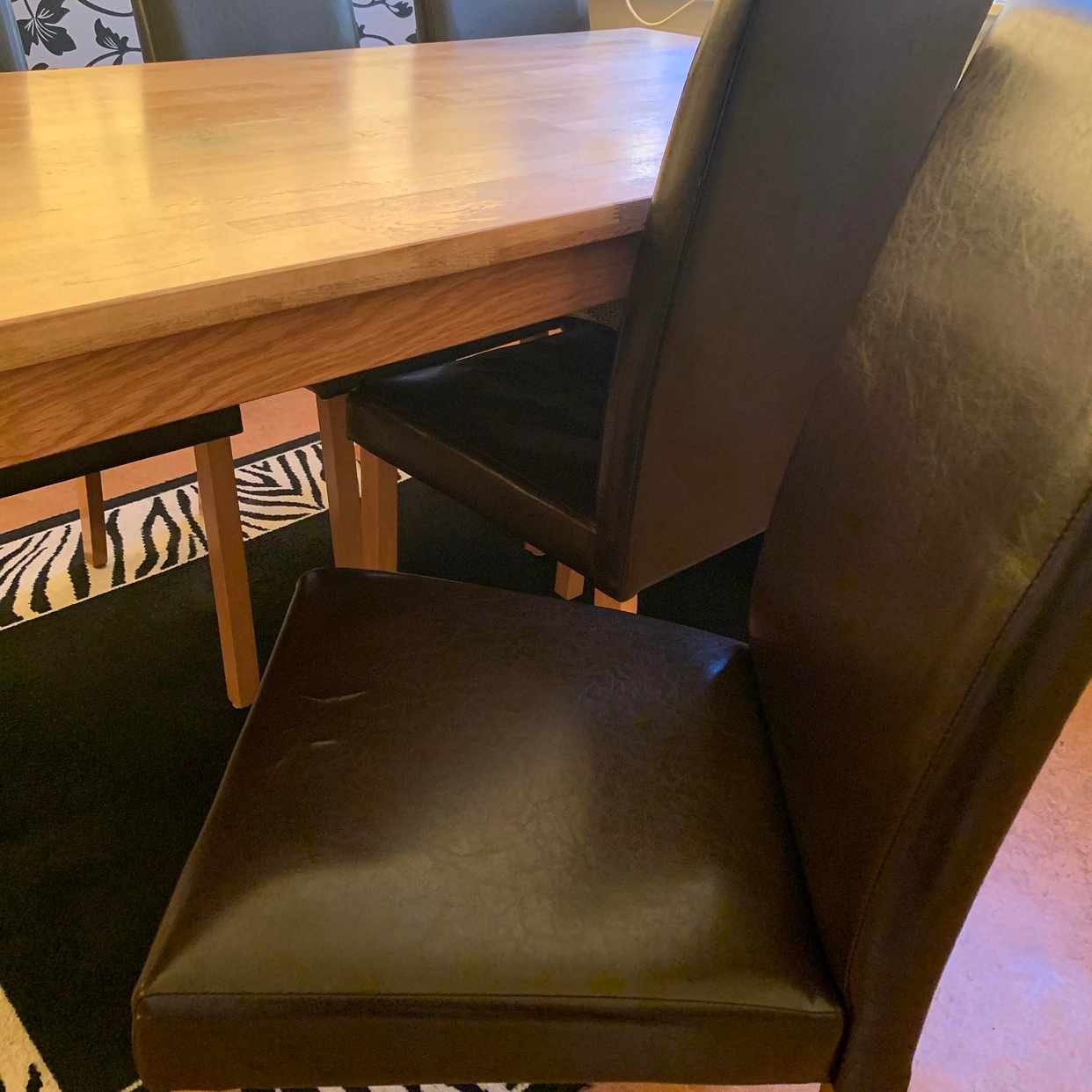 image of Giving away a dining set - Farsta