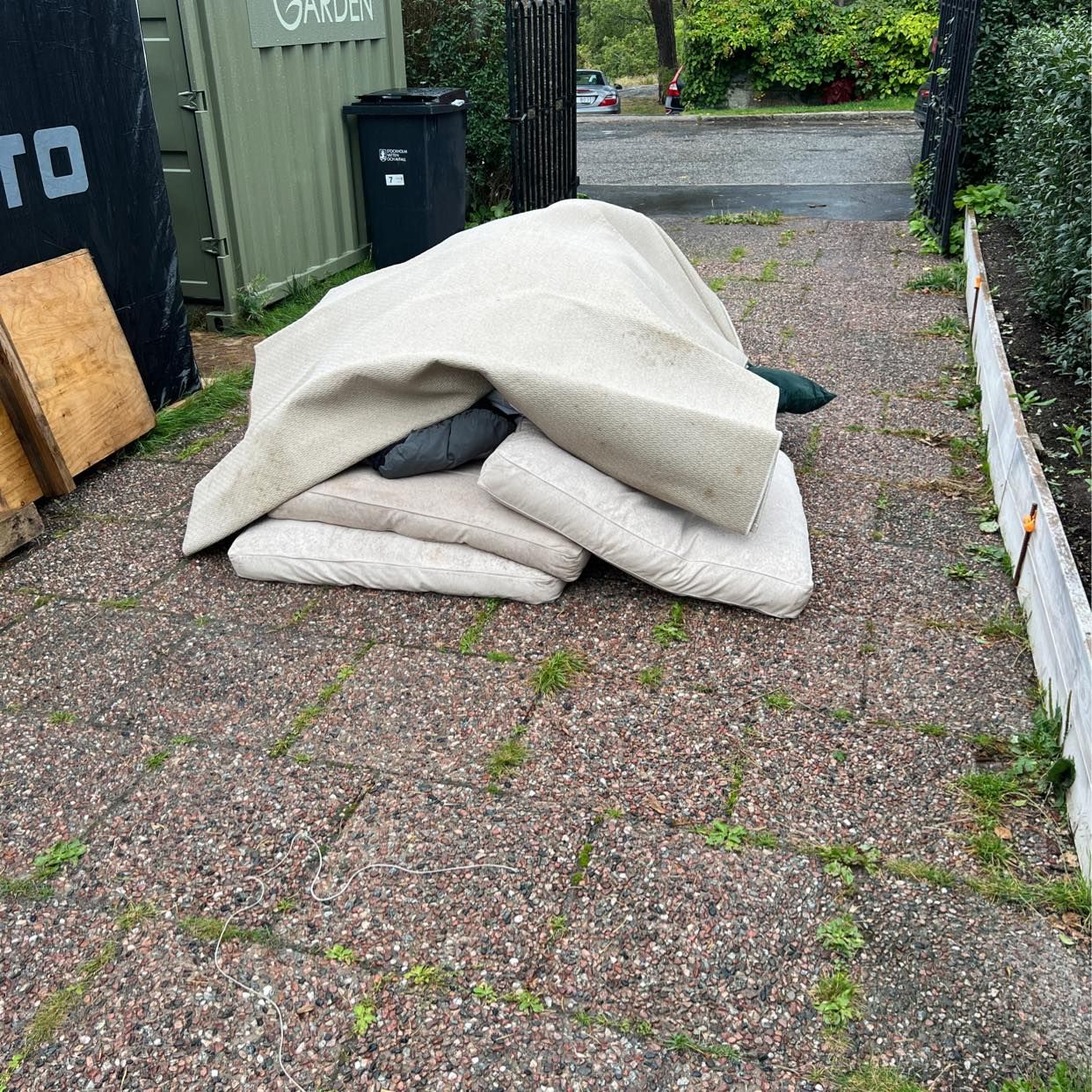 image of Större kuddar (pillows) - Bromma