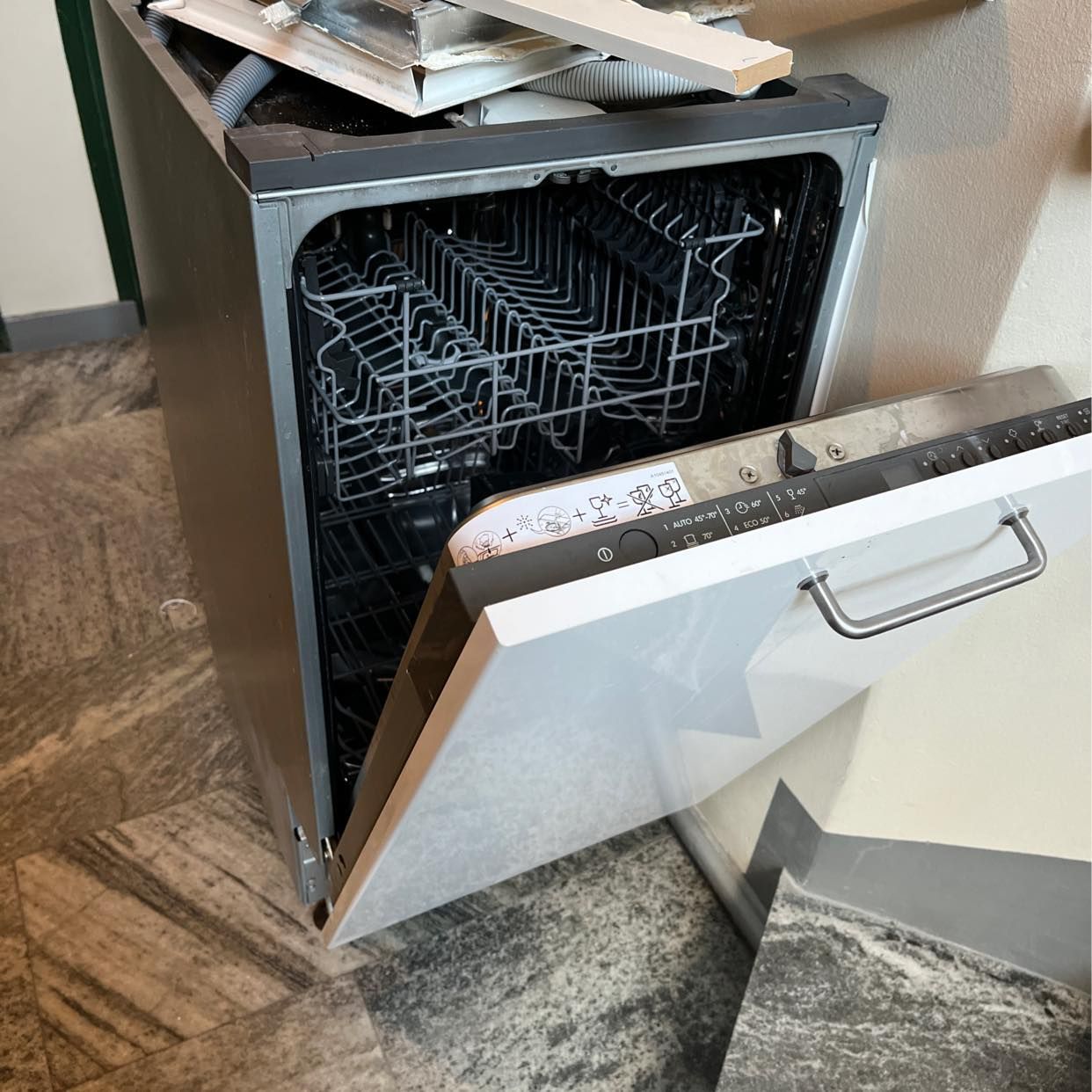 image of IKEA dishwasher works - Stockholm