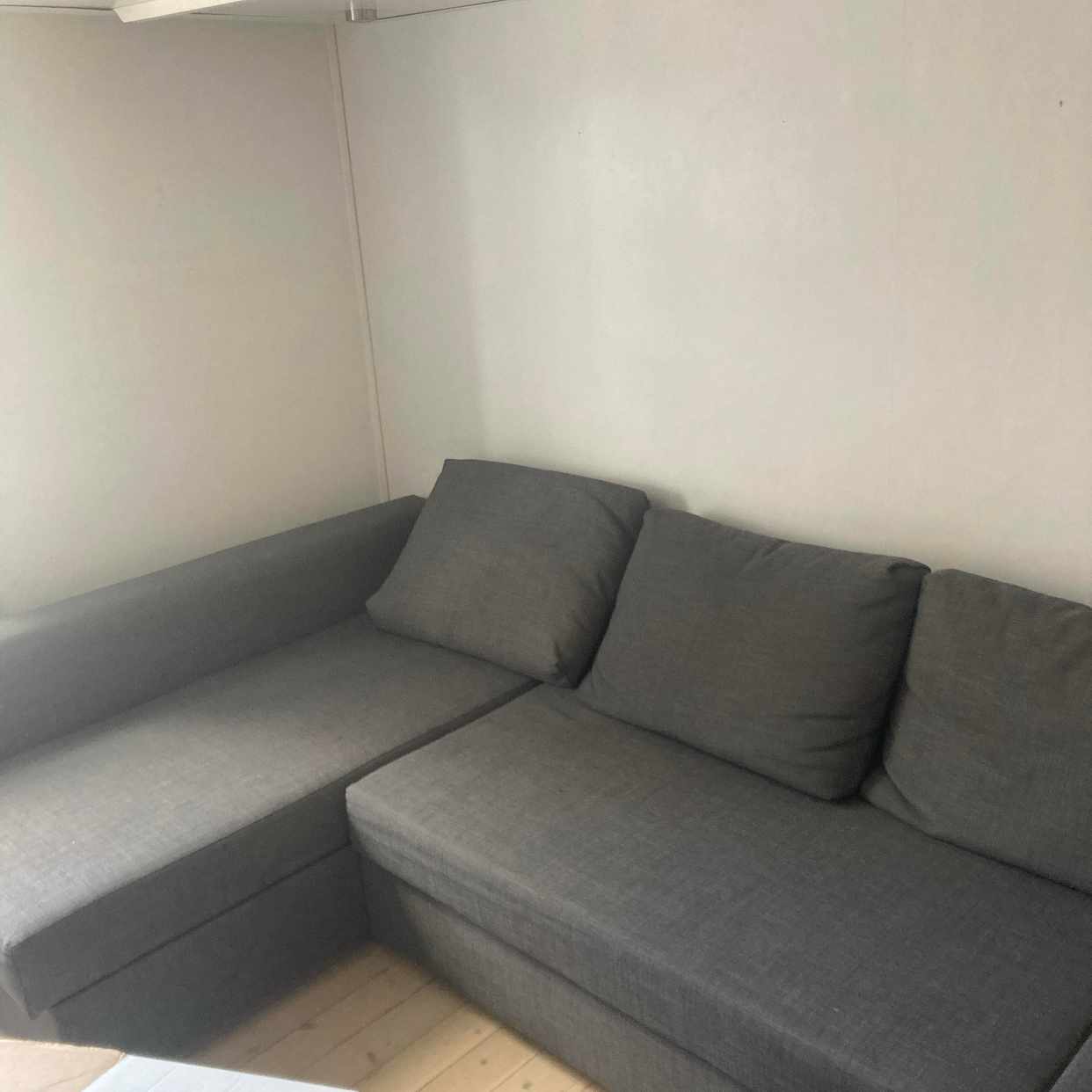 image of Trash couch - Stockholm