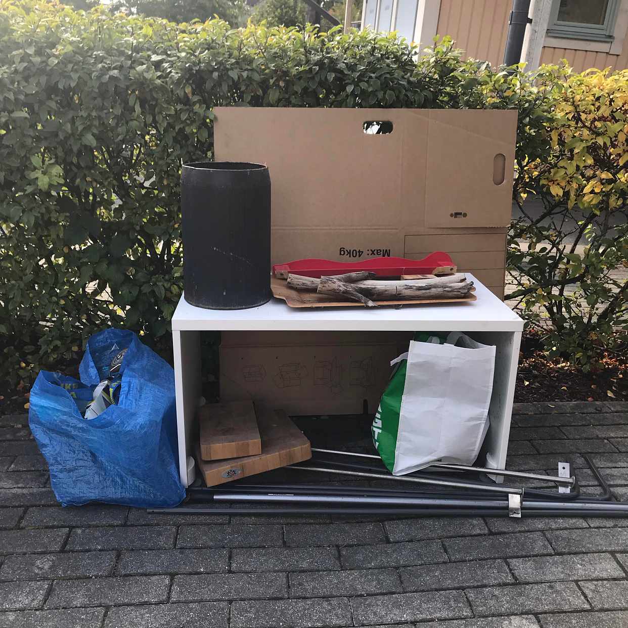 image of Bänk blomkruka metallpine - Spånga