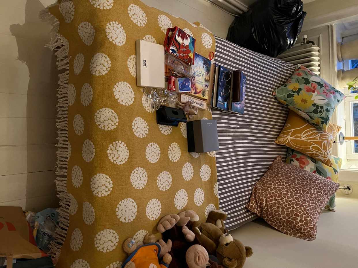 image of Säng, soffa och pall! - Stockholm