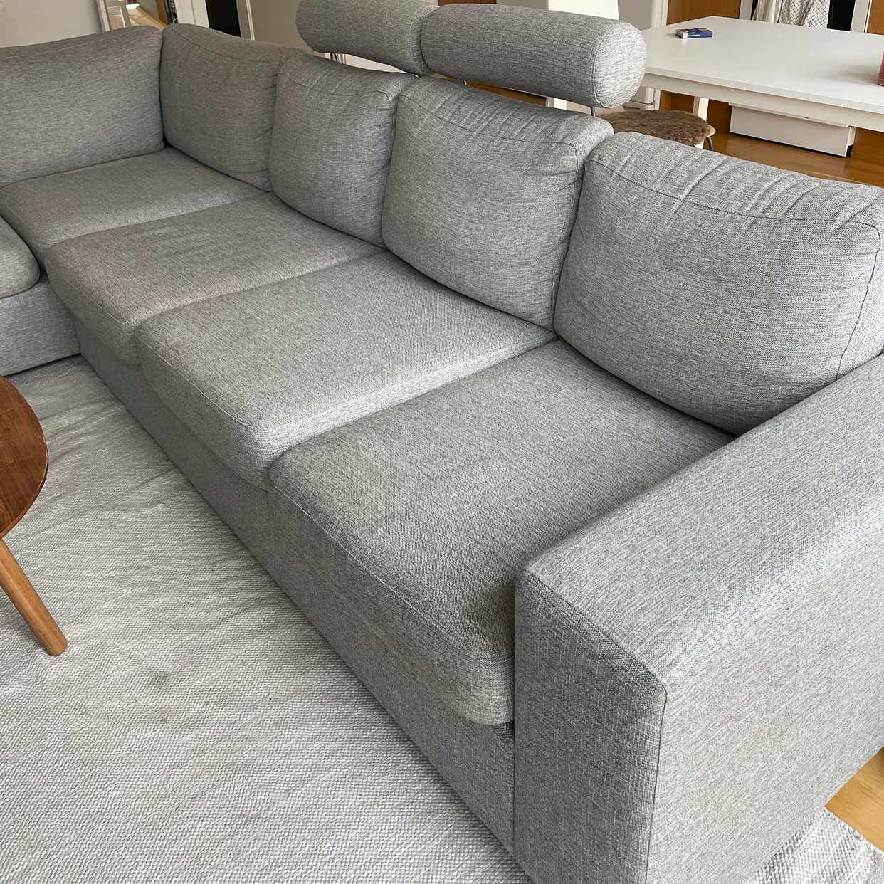 image of Soffa bortskänkes - Stockholm