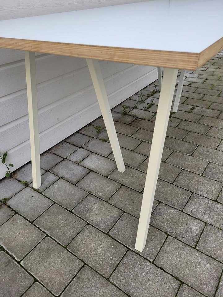 image of Hay Loop Stand Matbord  - 