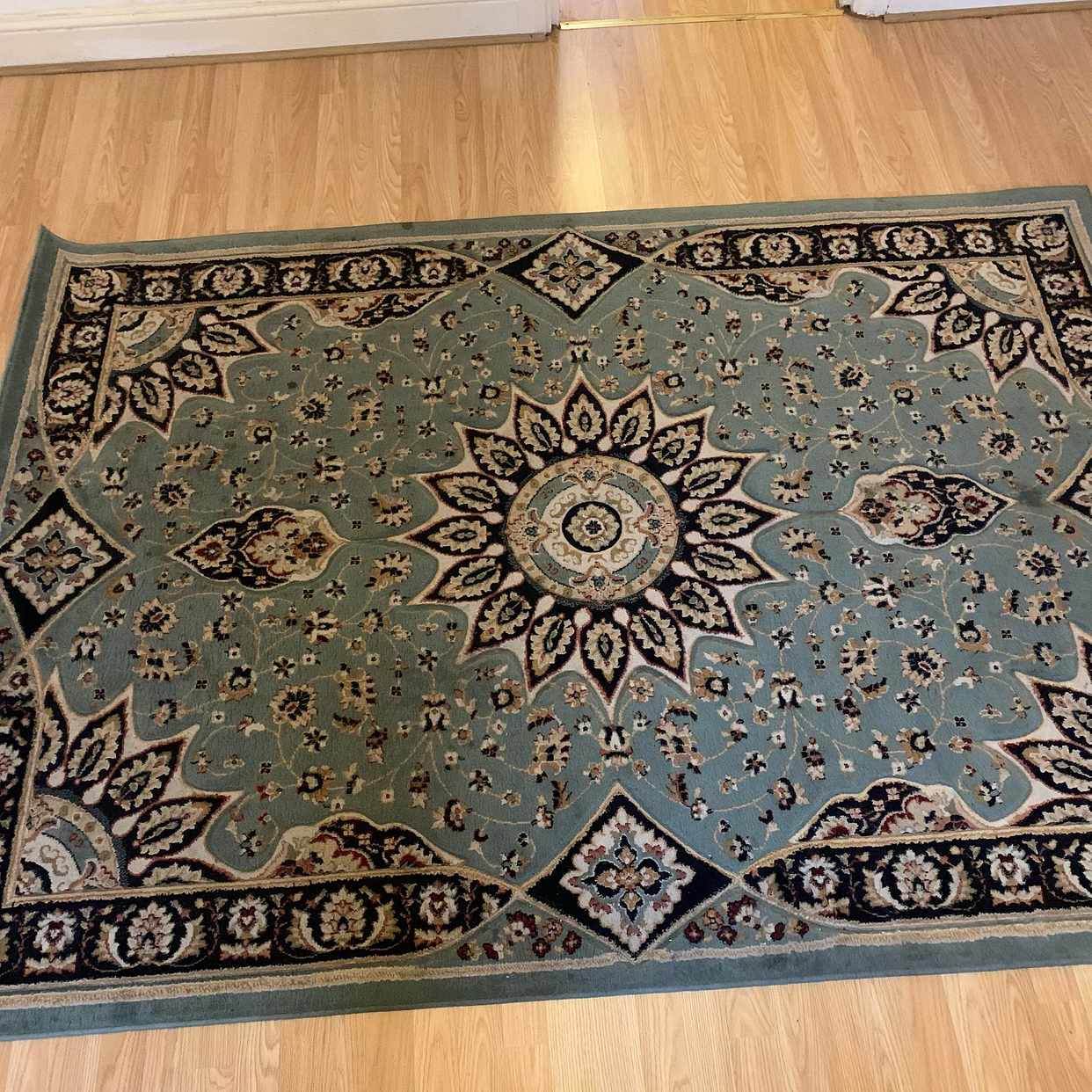 Persian style rug London Tiptapp