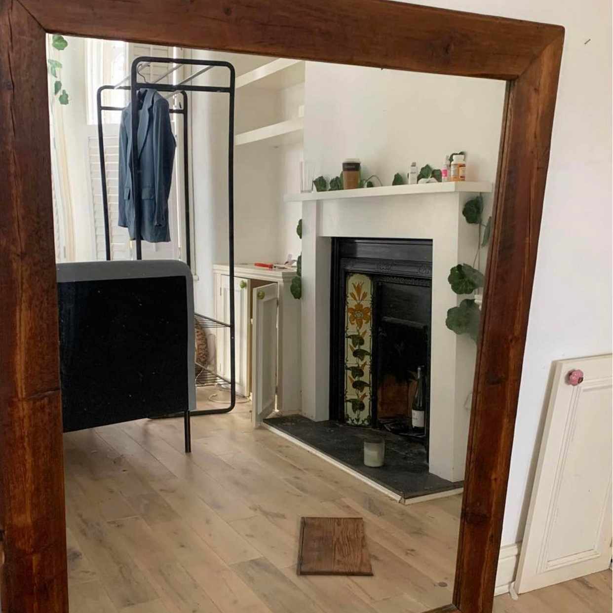 image of Help moving Mirror! - 