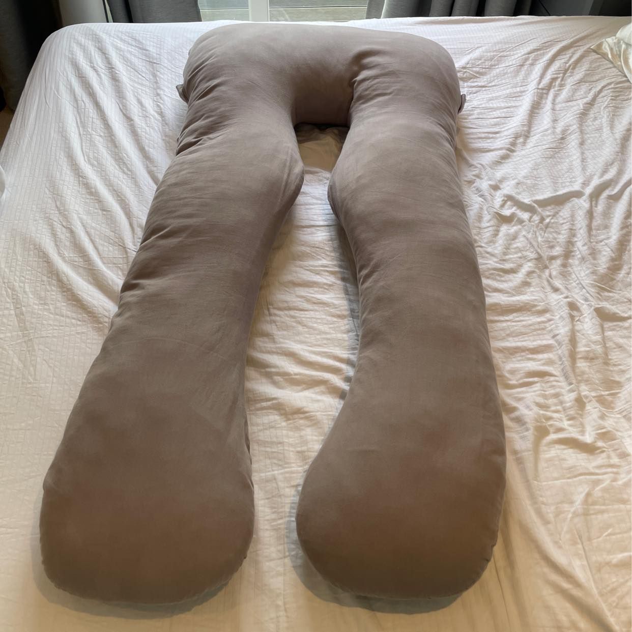 image of Pregnancy pillow - London