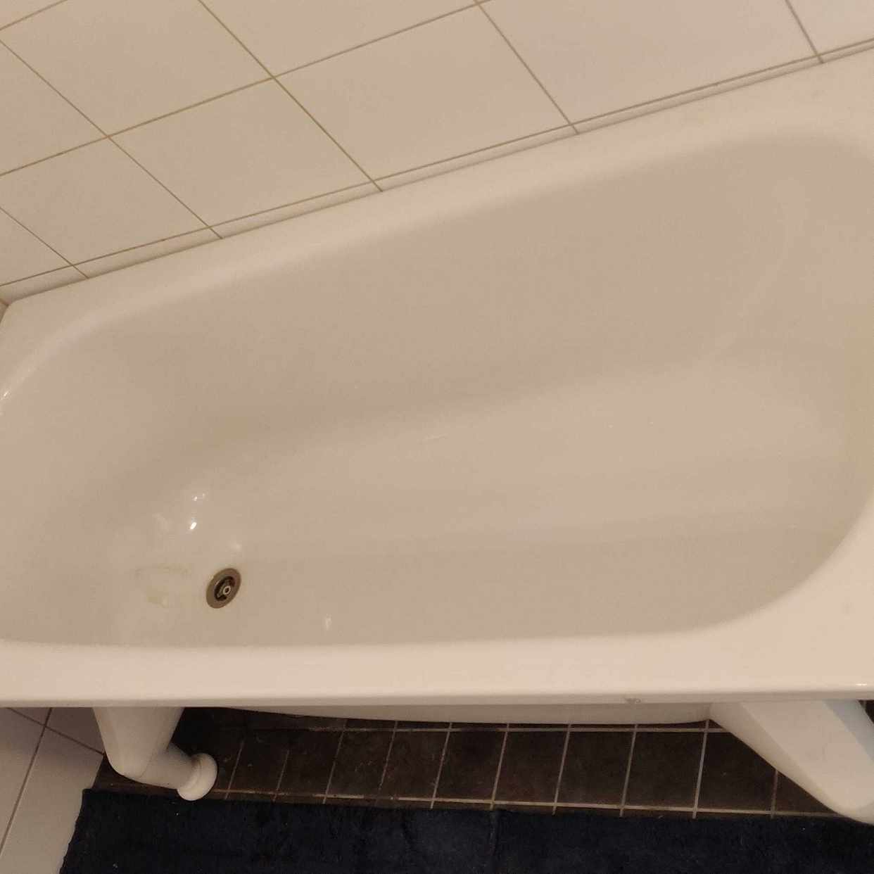 image of Bath tub Svedberg - Sollentuna