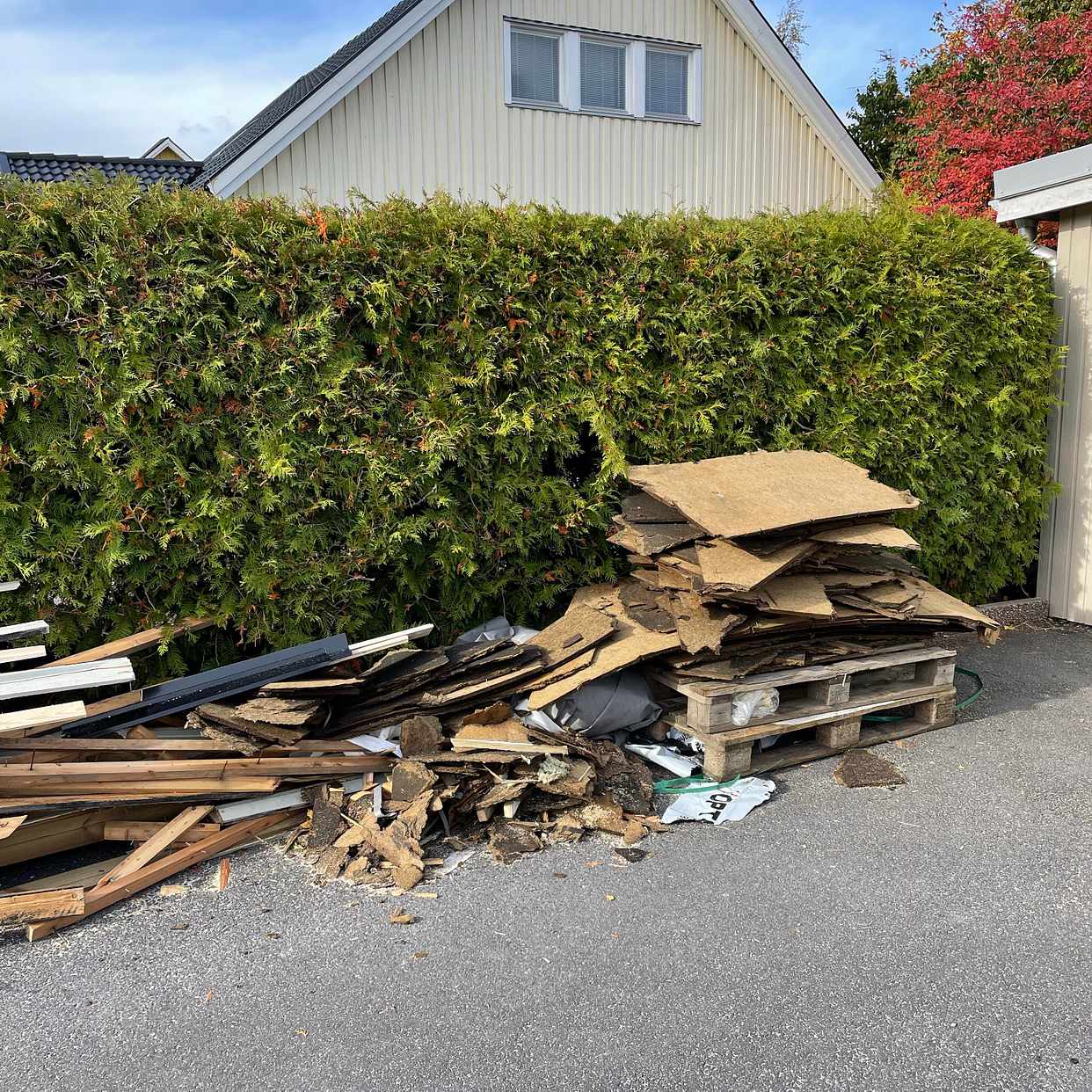 image of Ta byggsopor till tippen - Täby