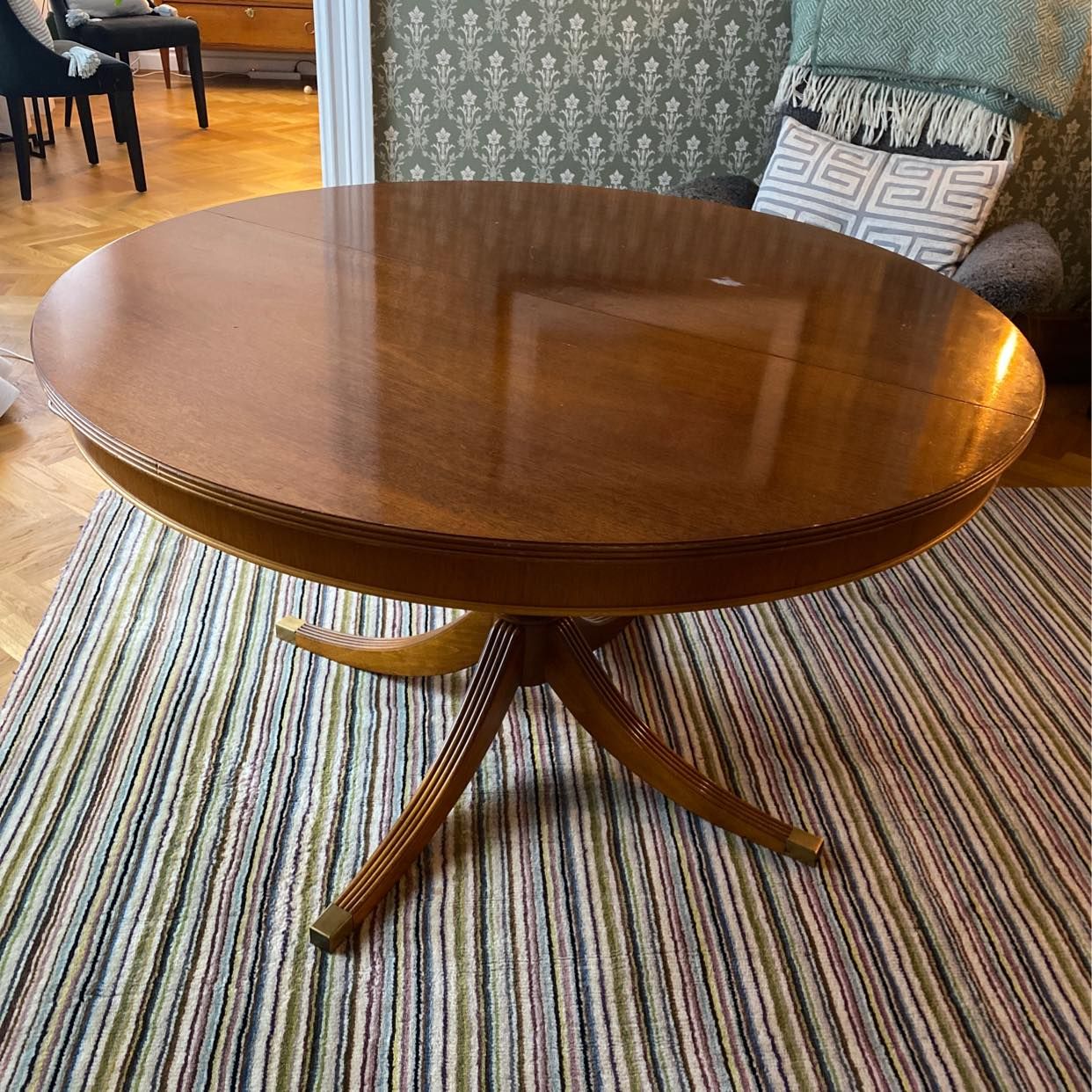 image of Pick up dining table - Stockholms Stad