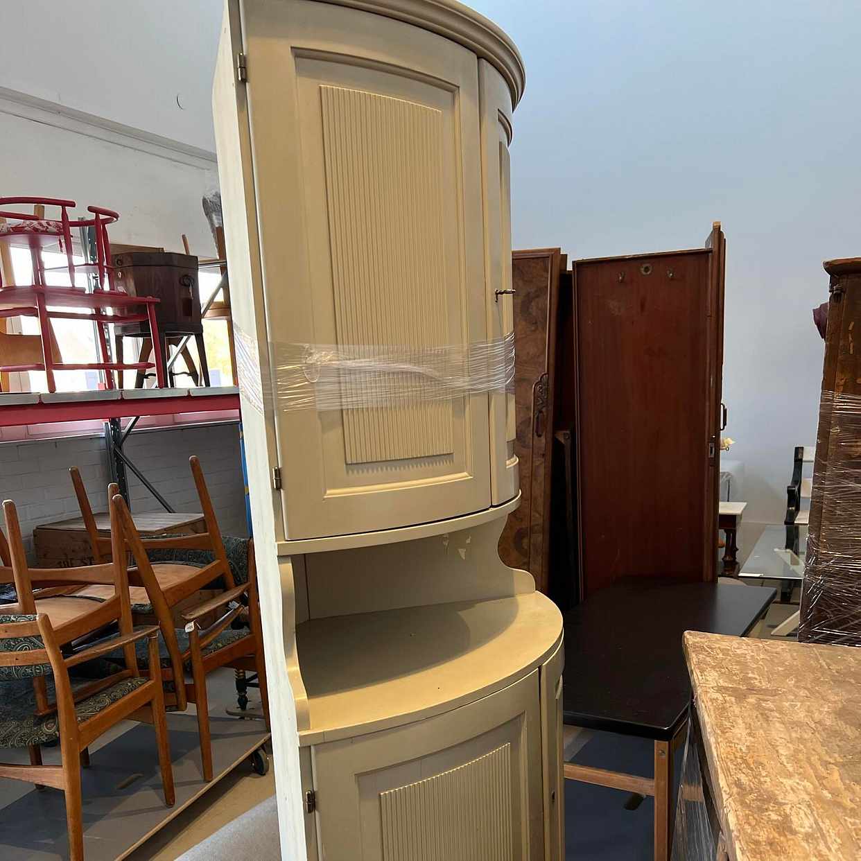 image of Skåp hämtas på auctionet - 