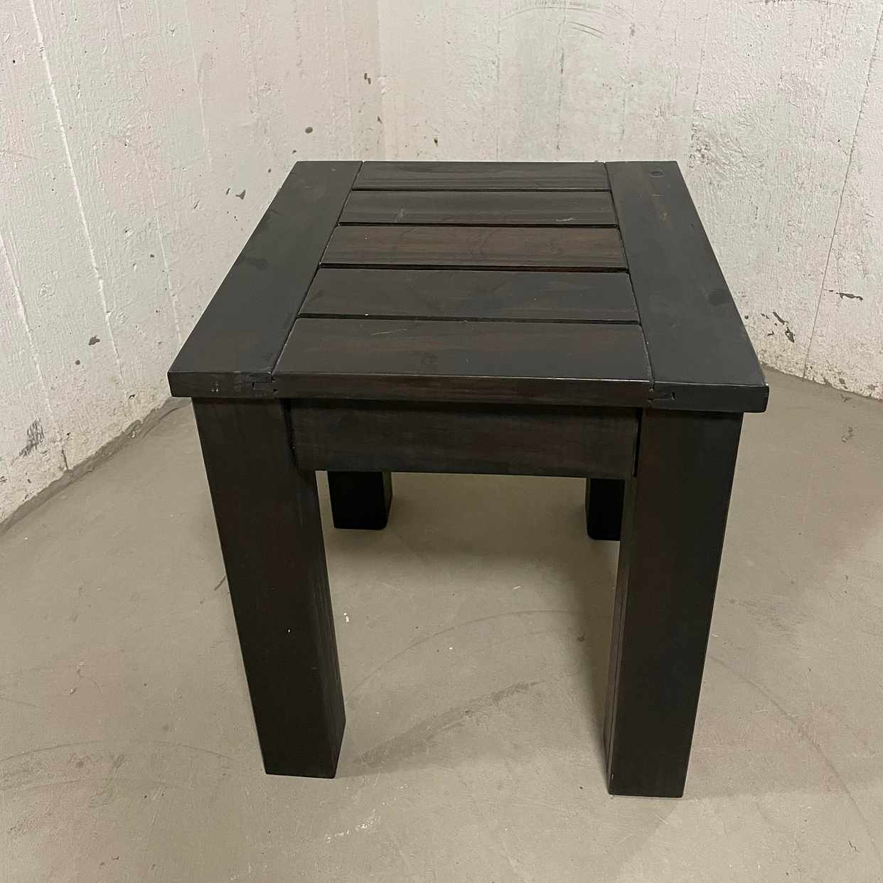 image of Furniture - Handen