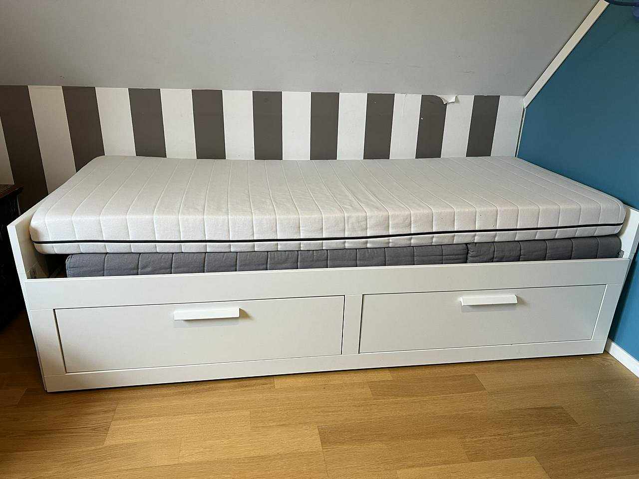 image of IKEA BRIMNES utdragssäng  - 