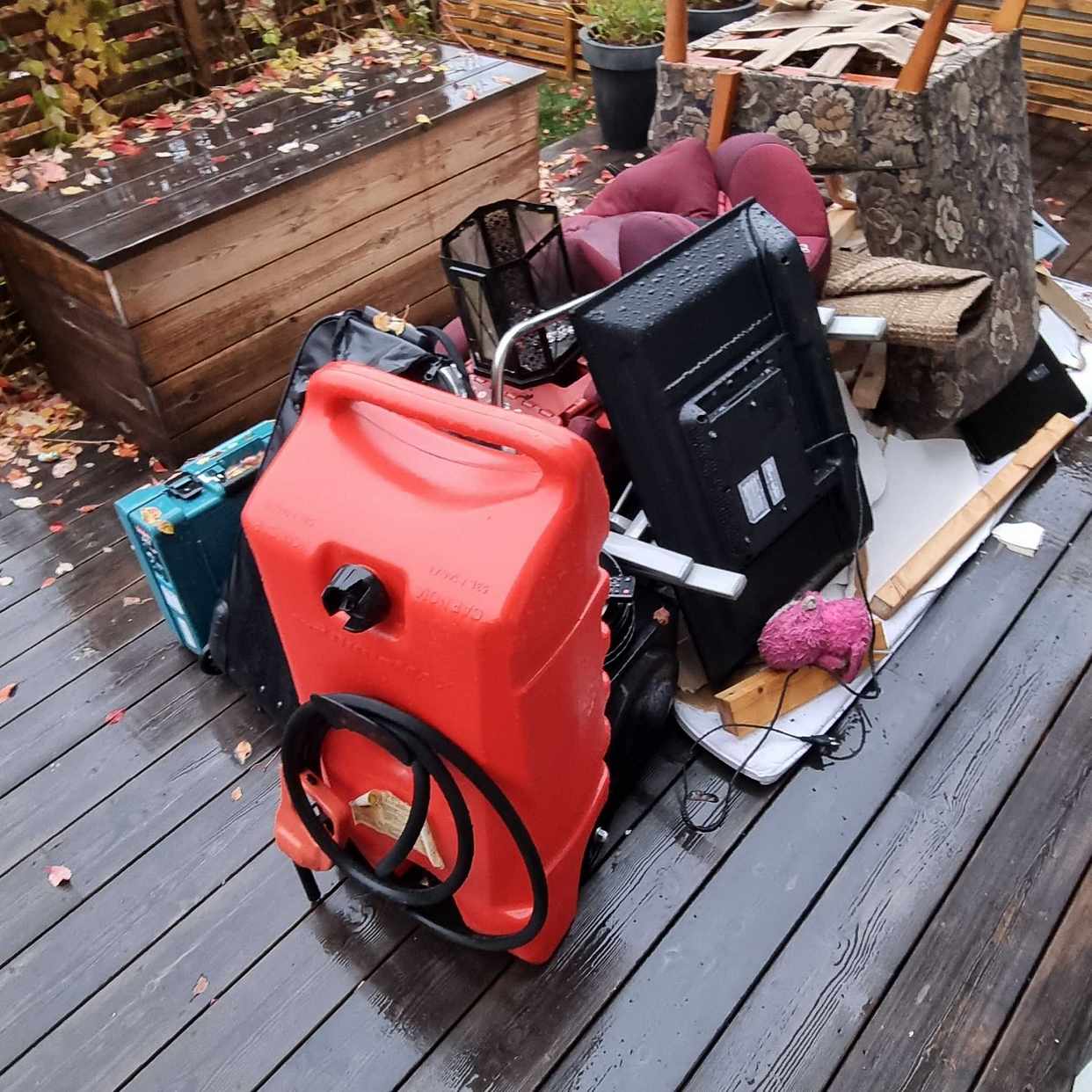 image of Byggmaterial+förrådsrens - Haninge