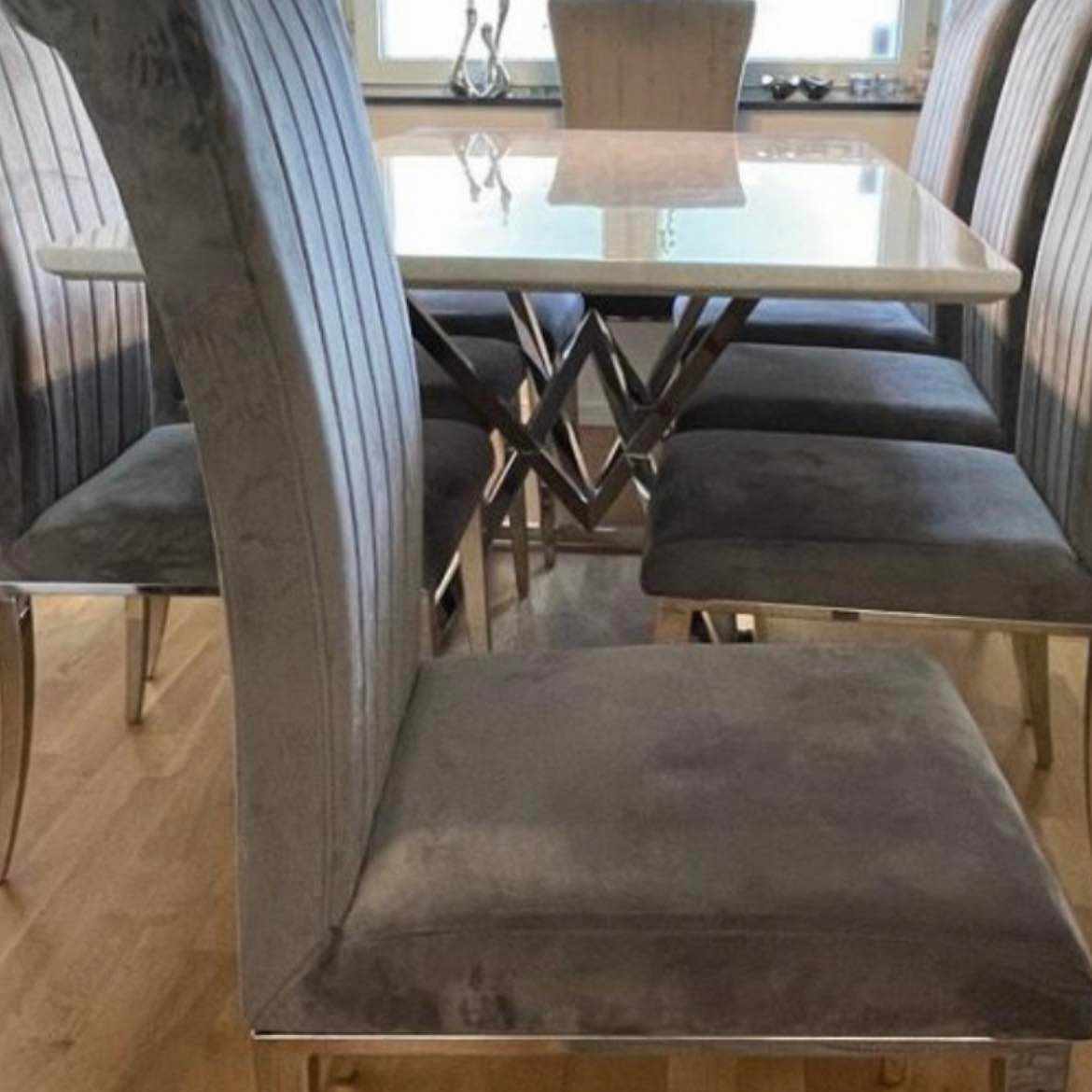 image of Marmor Matbord med 8stola - 