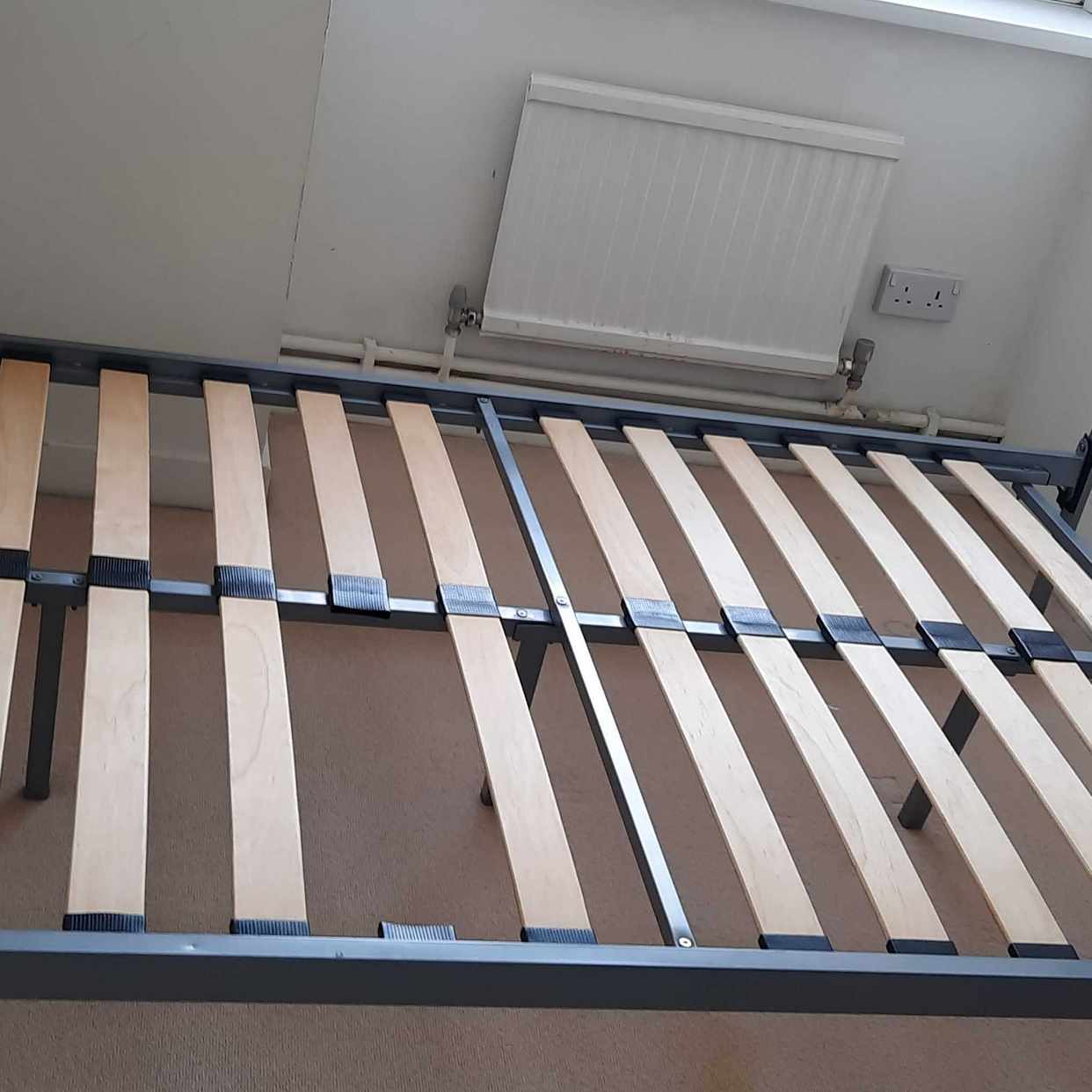 Free double bed London Tiptapp