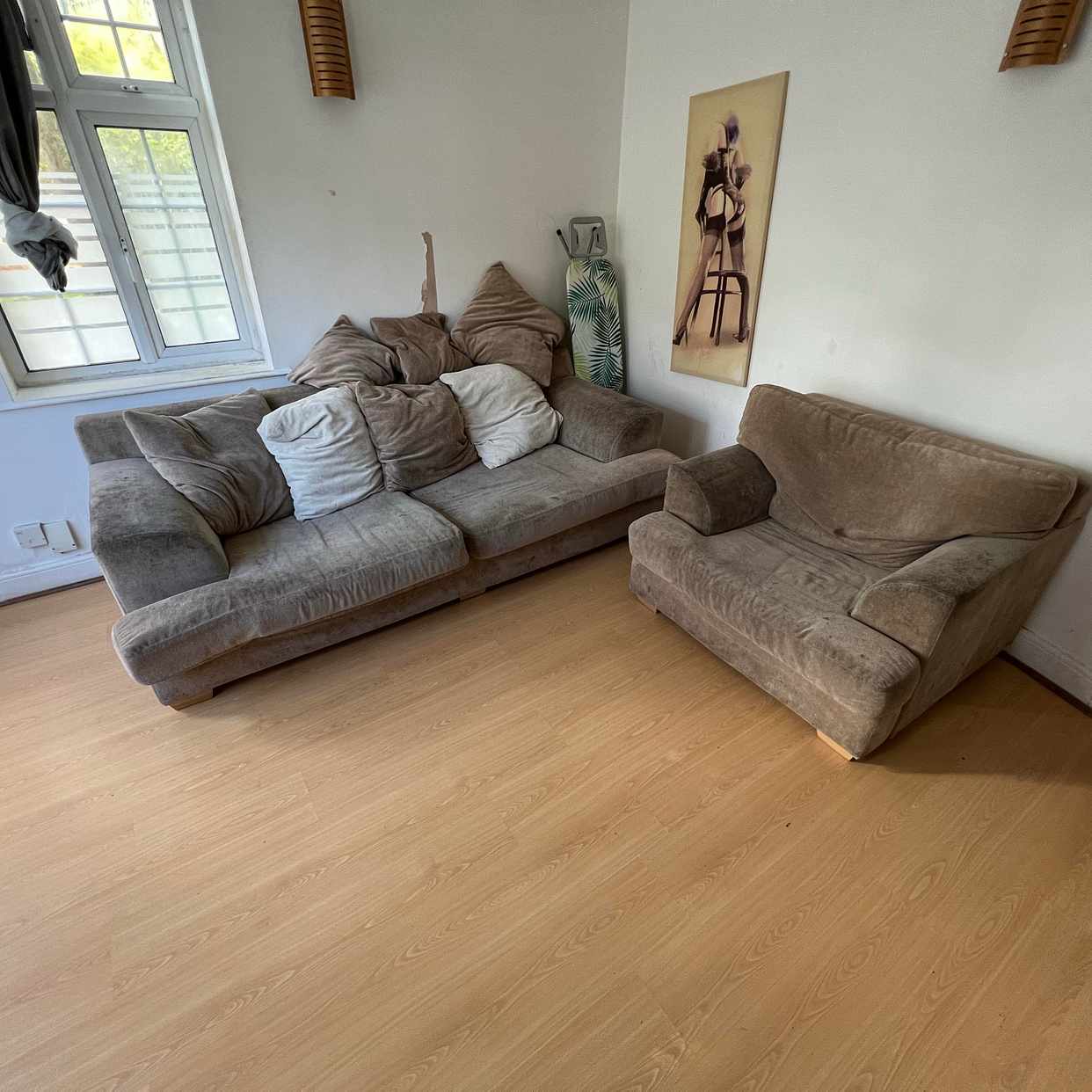 Removal of sofa and chair Sutton Tiptapp