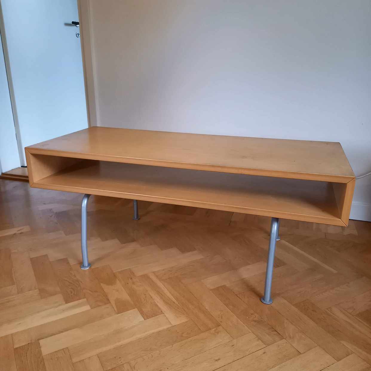 image of Vardagsrumsbord / tv-bänk - Lidingö