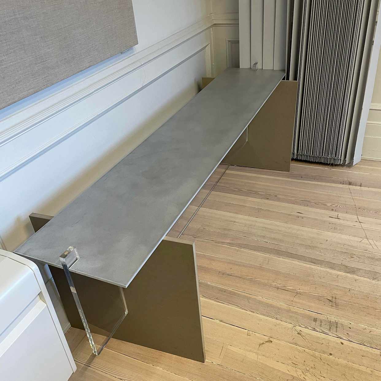 image of Klädställningar och bord - Stockholms Stad