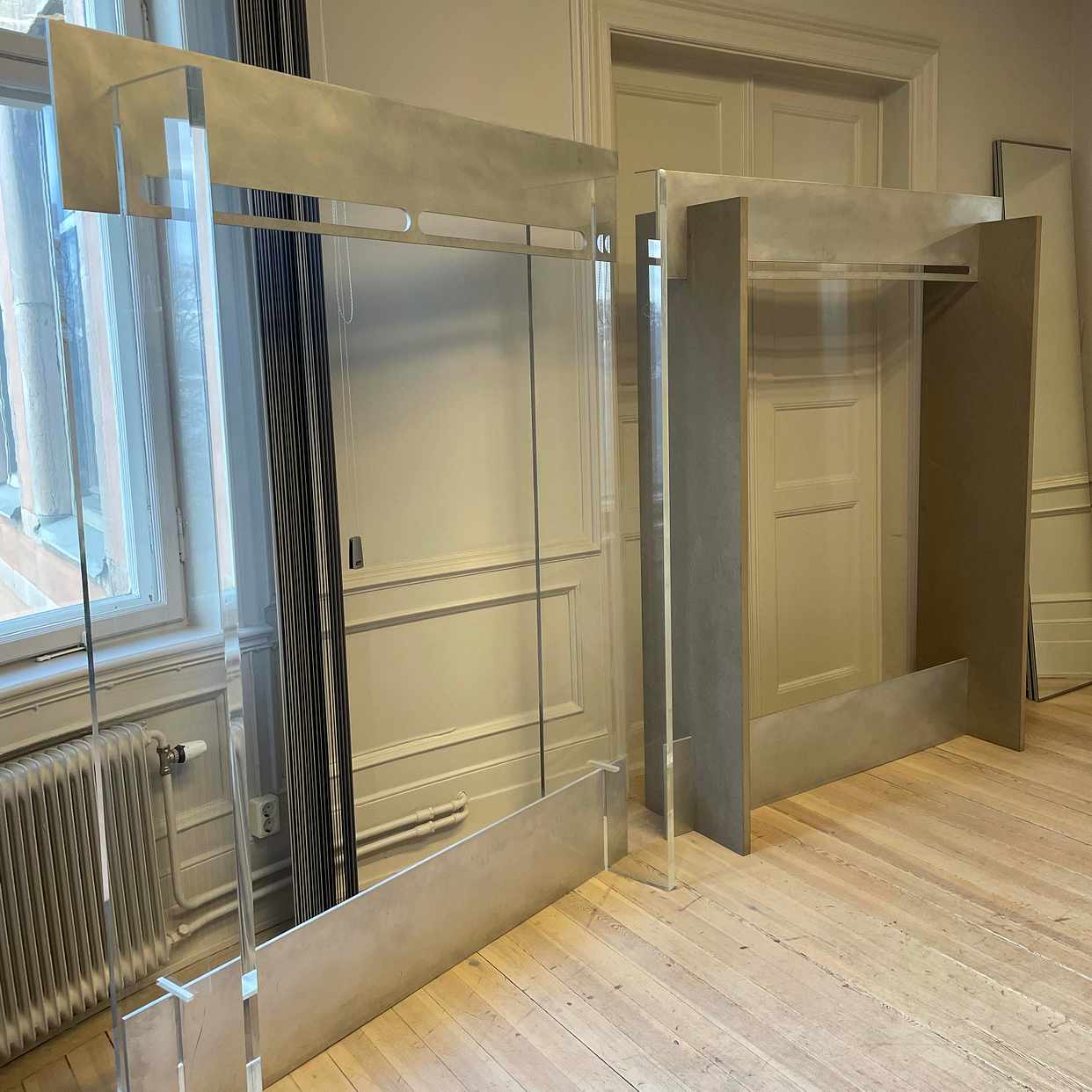 image of Klädställningar och bord - Stockholms Stad
