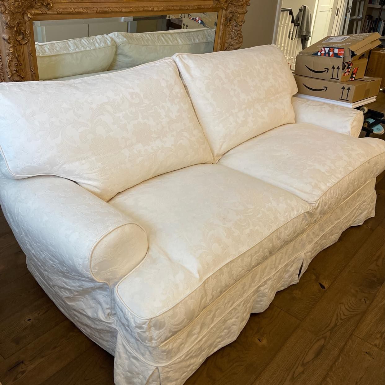 Removing a 3 seater sofa Lambeth Tiptapp
