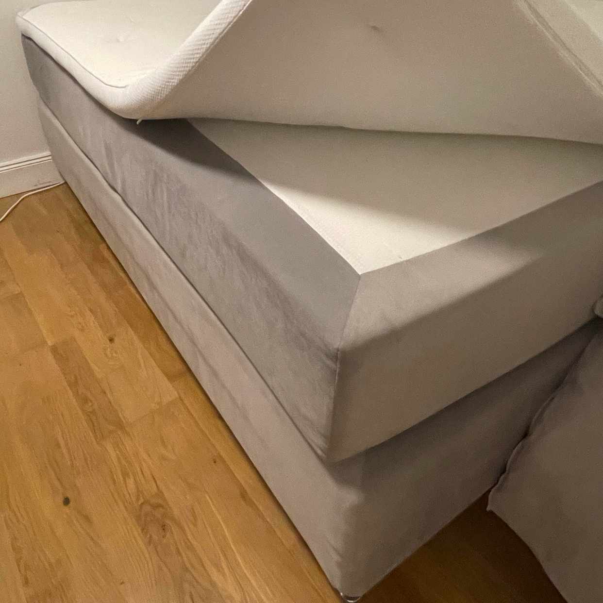 image of King size bed - 