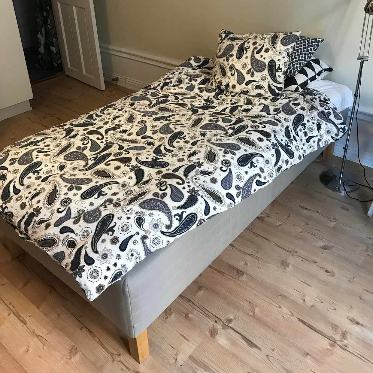 image of Hämta och lämna säng - 