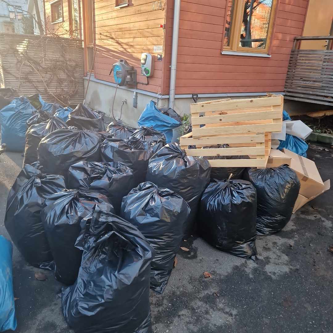 image of Trädgårdsavfall. Löv mm - Älvsjö
