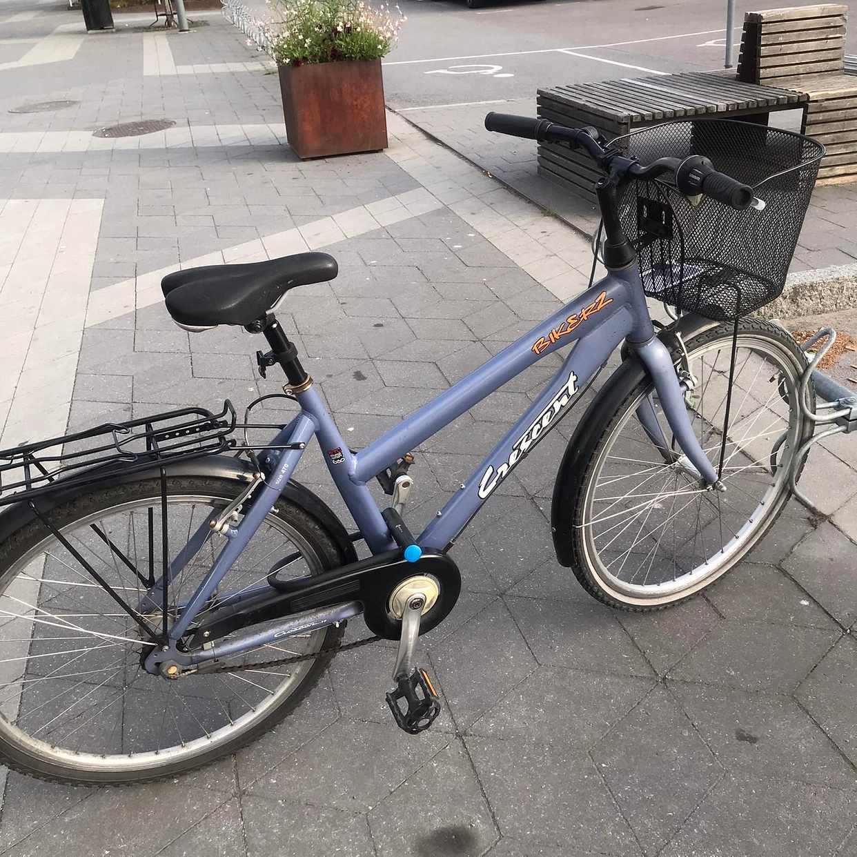 image of 1bicycle,1suitcase,5bags - 