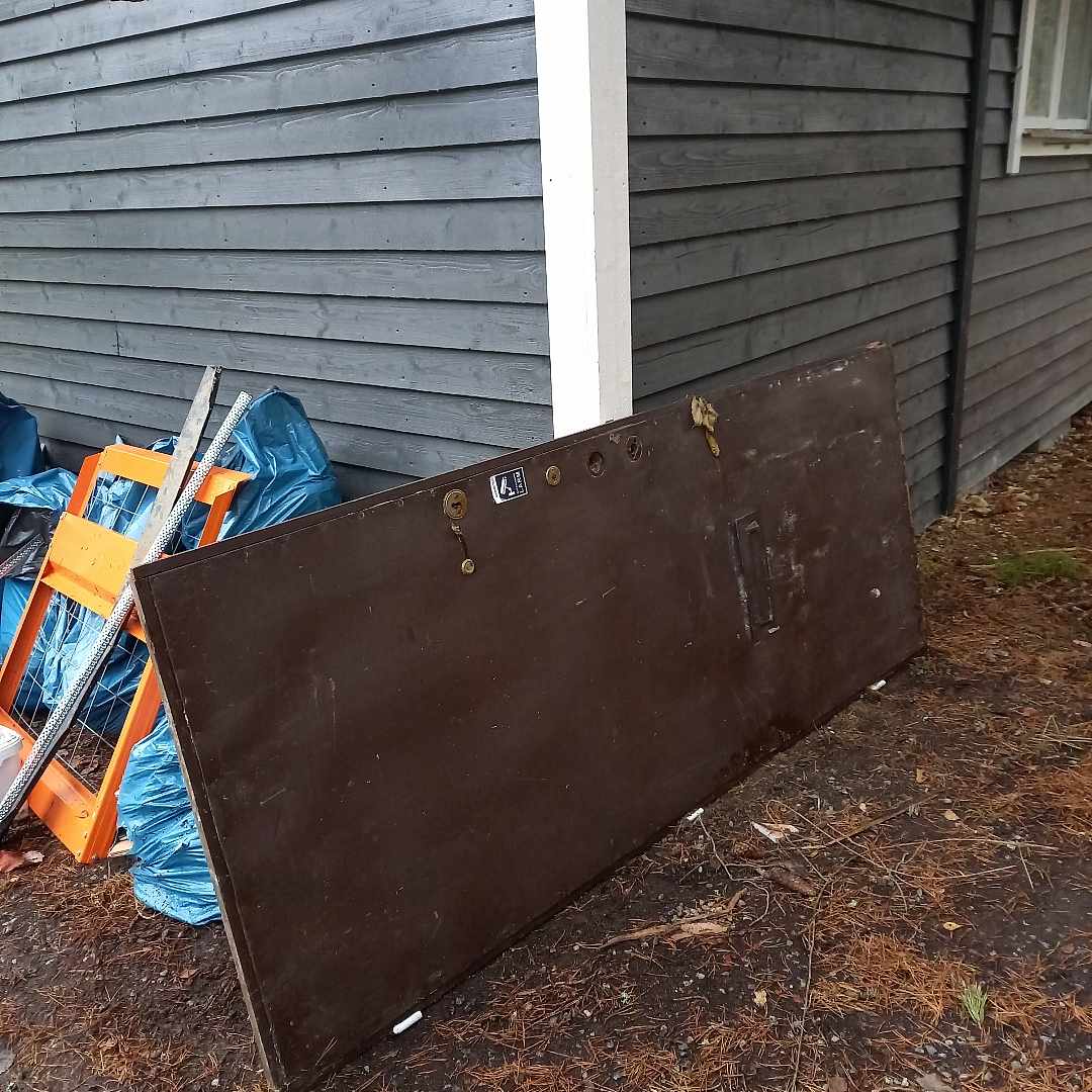 image of Byggavfall i plastsäckar - Huddinge