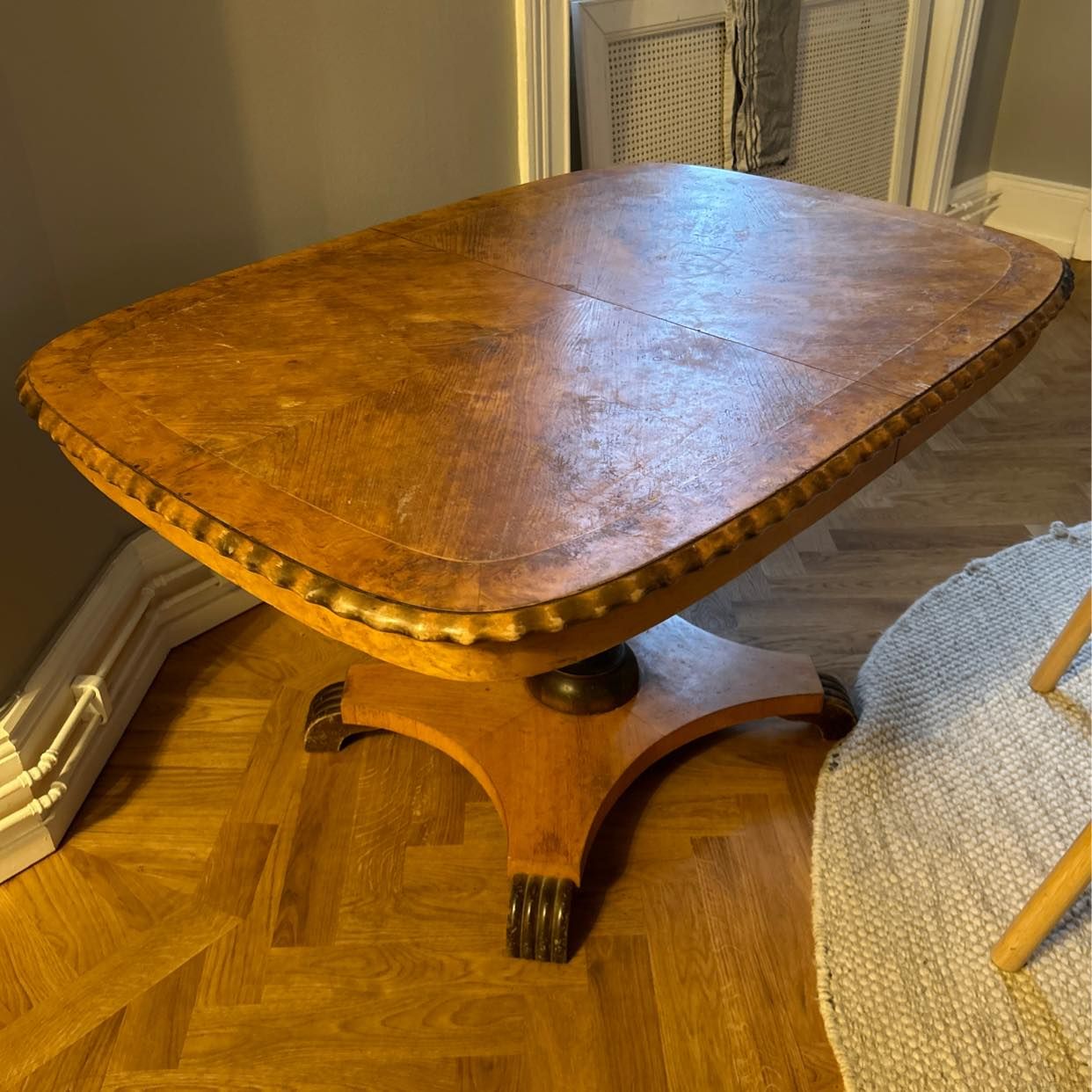 image of 1 trälåda 1 bord - 