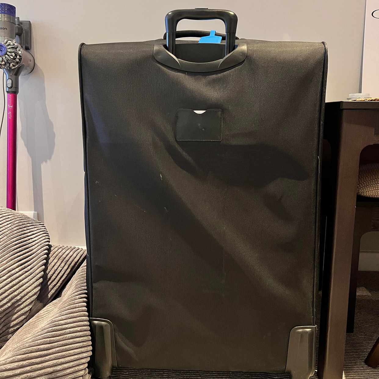 image of 2 x XL suitcases - London