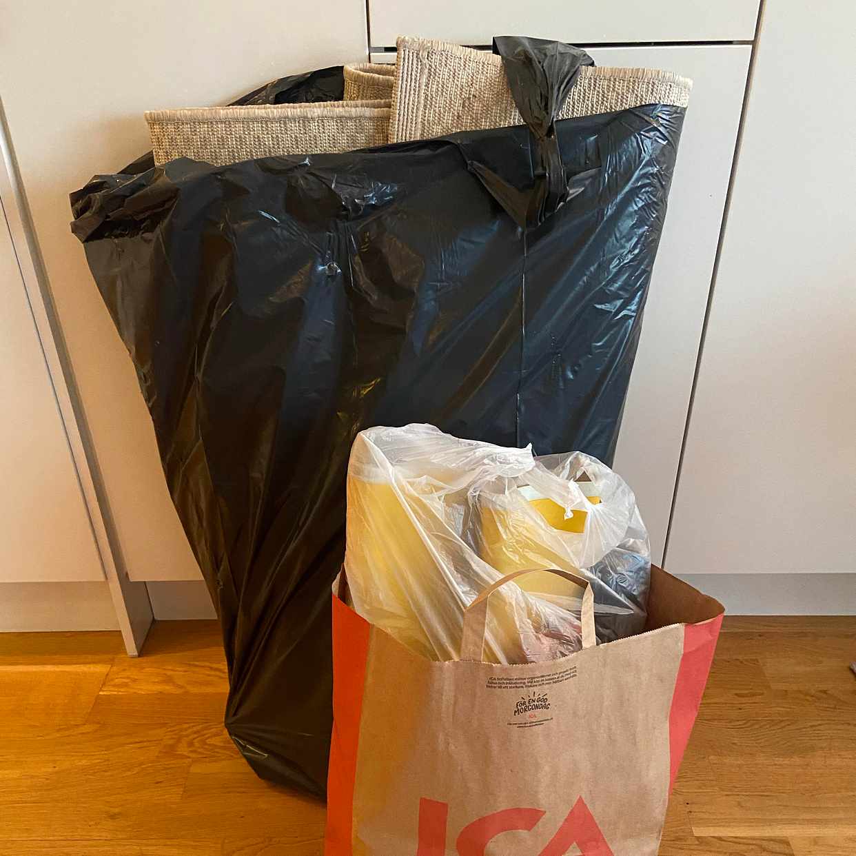 image of Carpet and a mixed pile - Hägersten