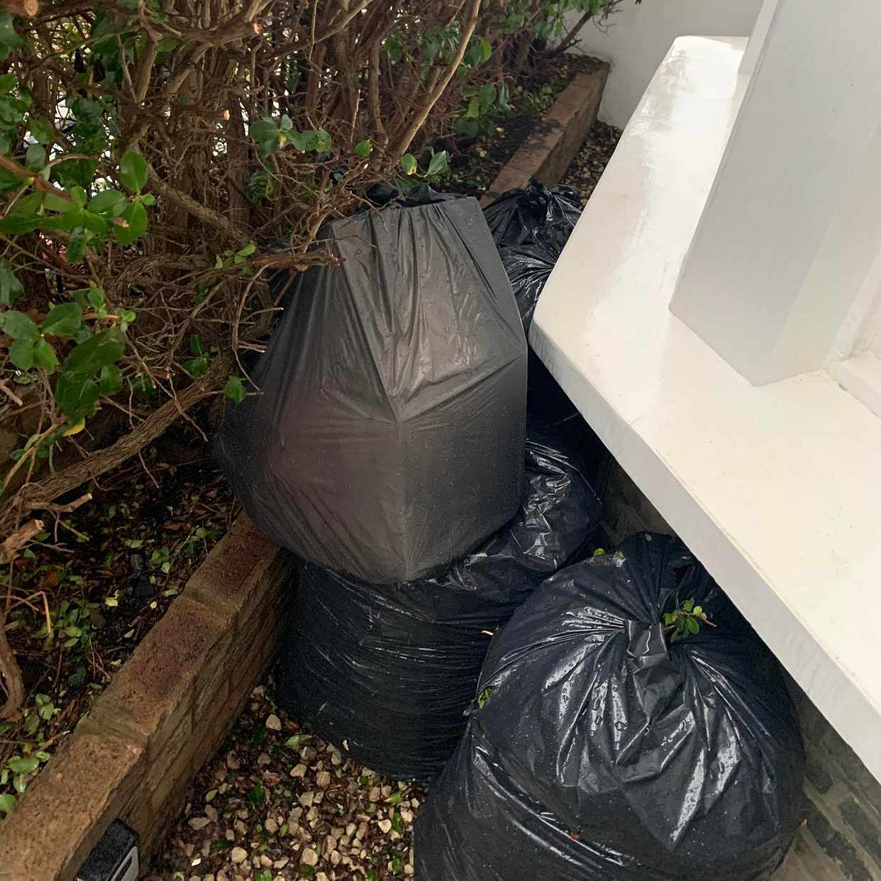 Removing rubbish London Tiptapp