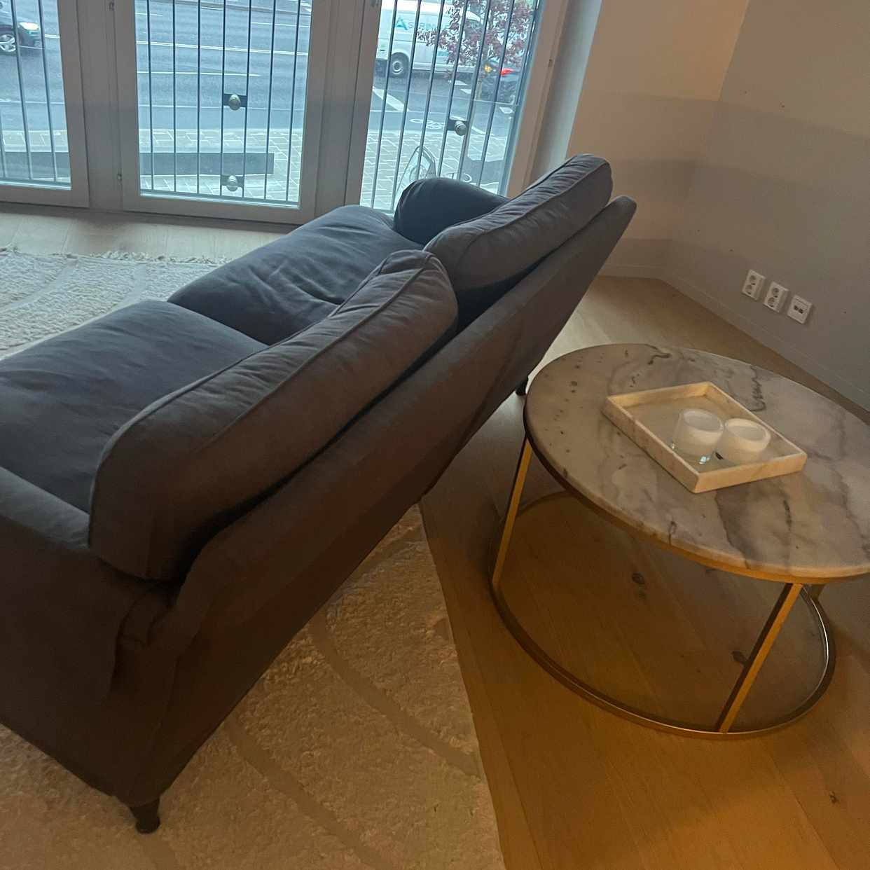 image of Flytta Soffa Och bord - 