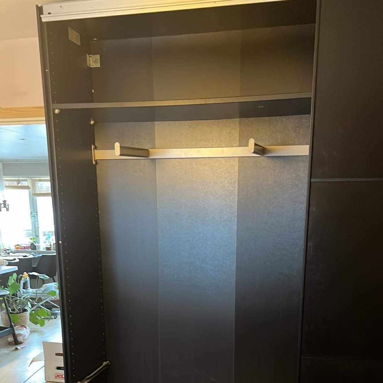 image of Hämta en garderob - 