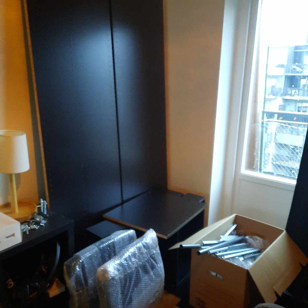 image of Pax system + 2 byråstolar - Uppsala