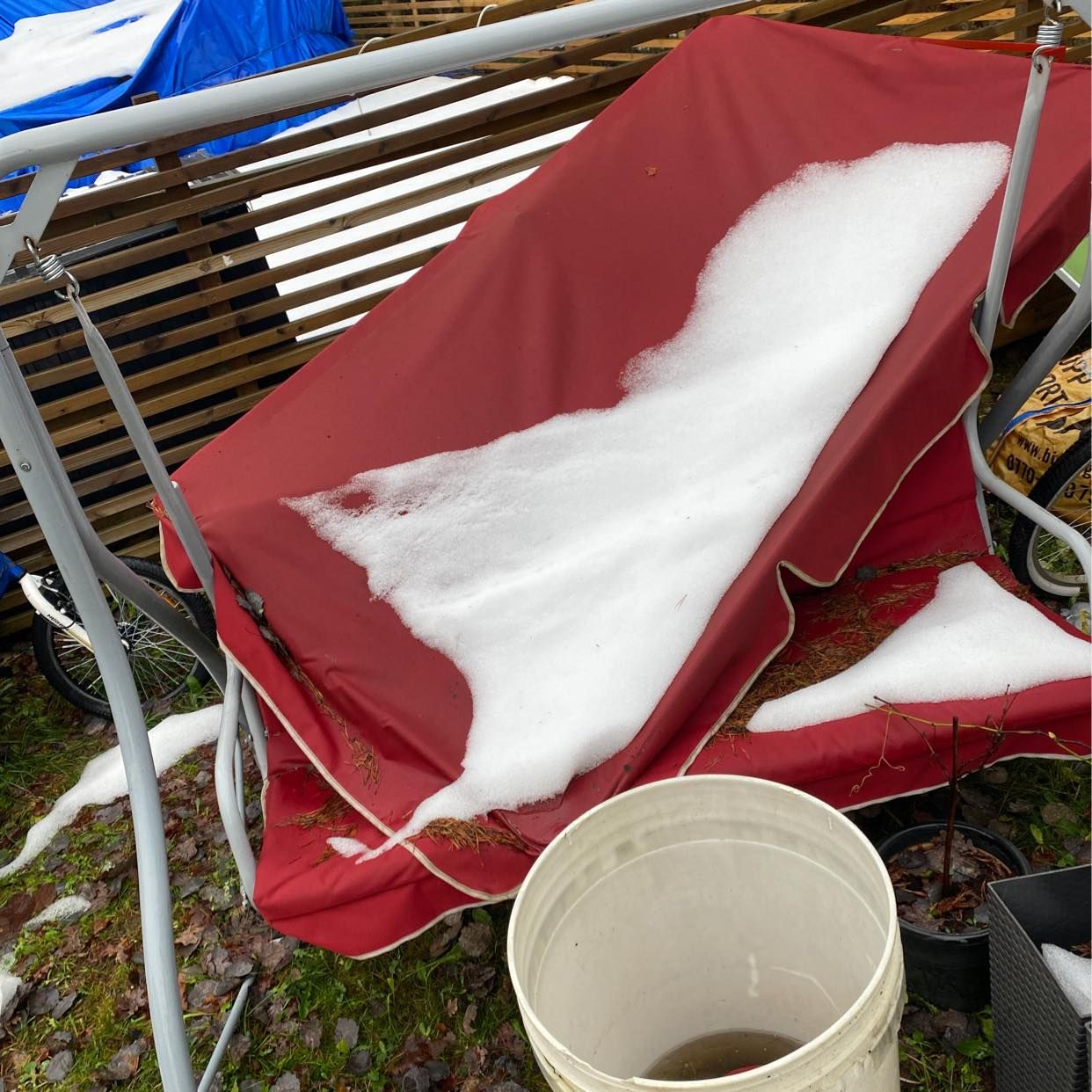 image of Allt på bilden ska kastas - Hässelby