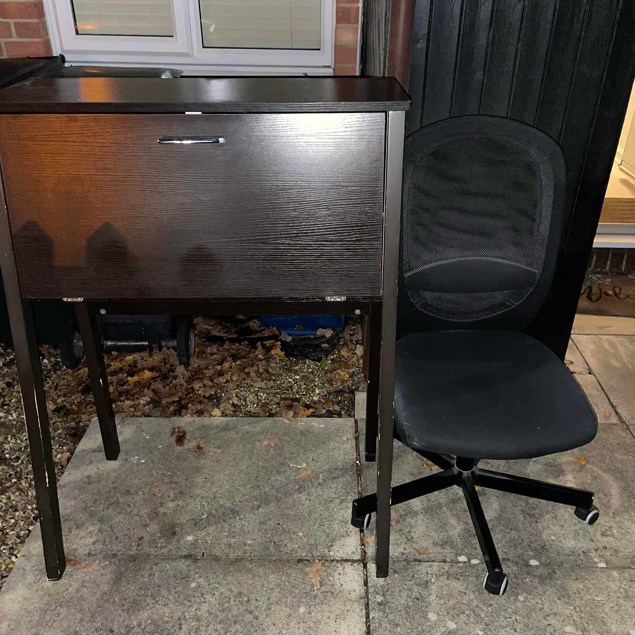 Removing furniture Loughton Tiptapp