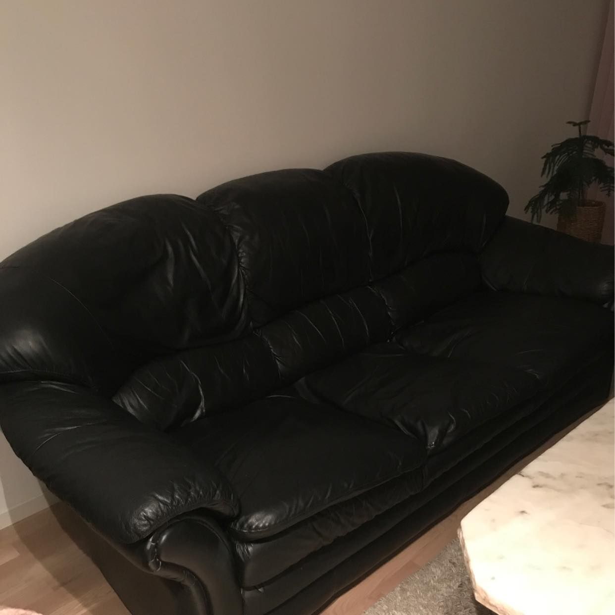 image of 3-sits och 2-sits soffa - Täby