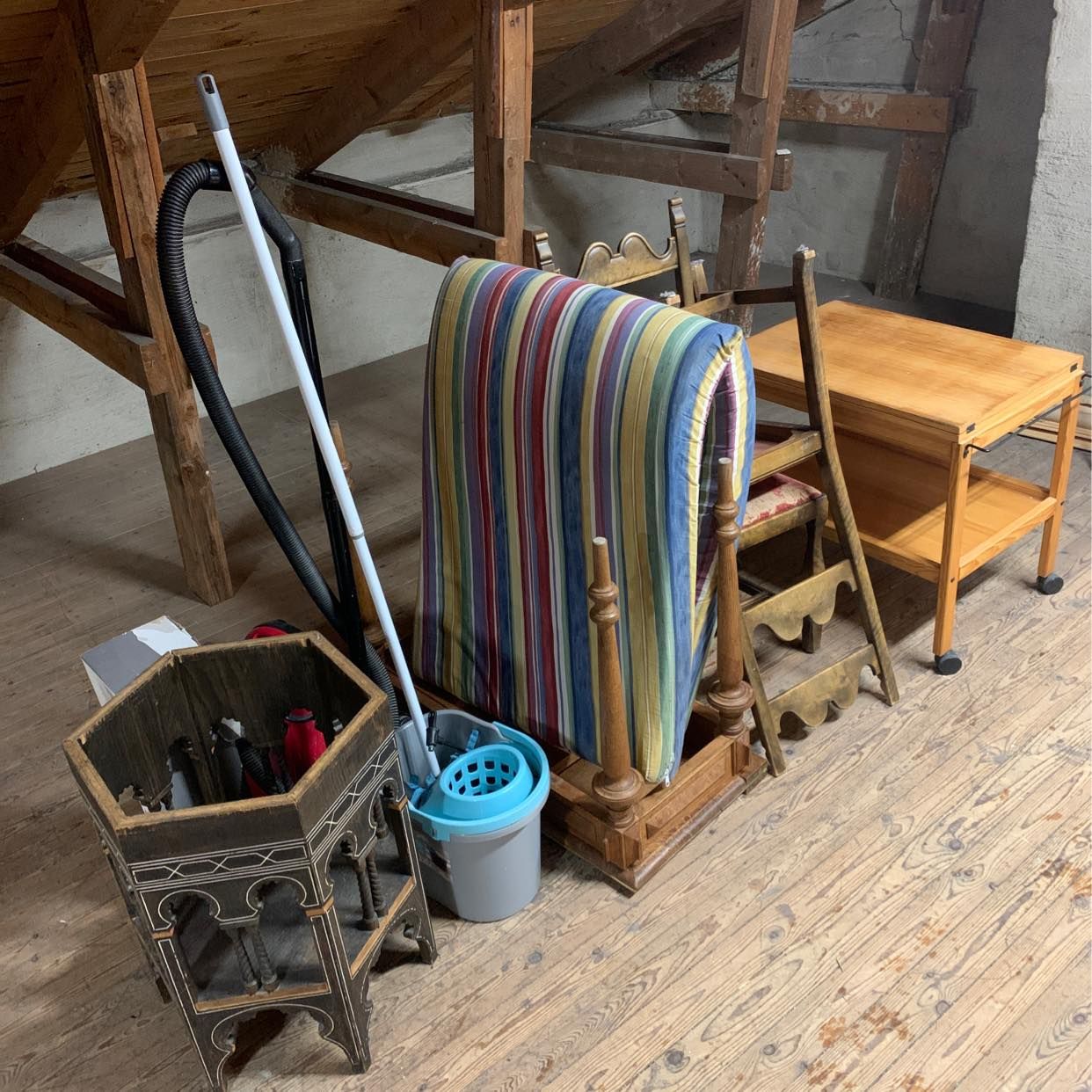 image of remove furniture in pictu - Hägersten
