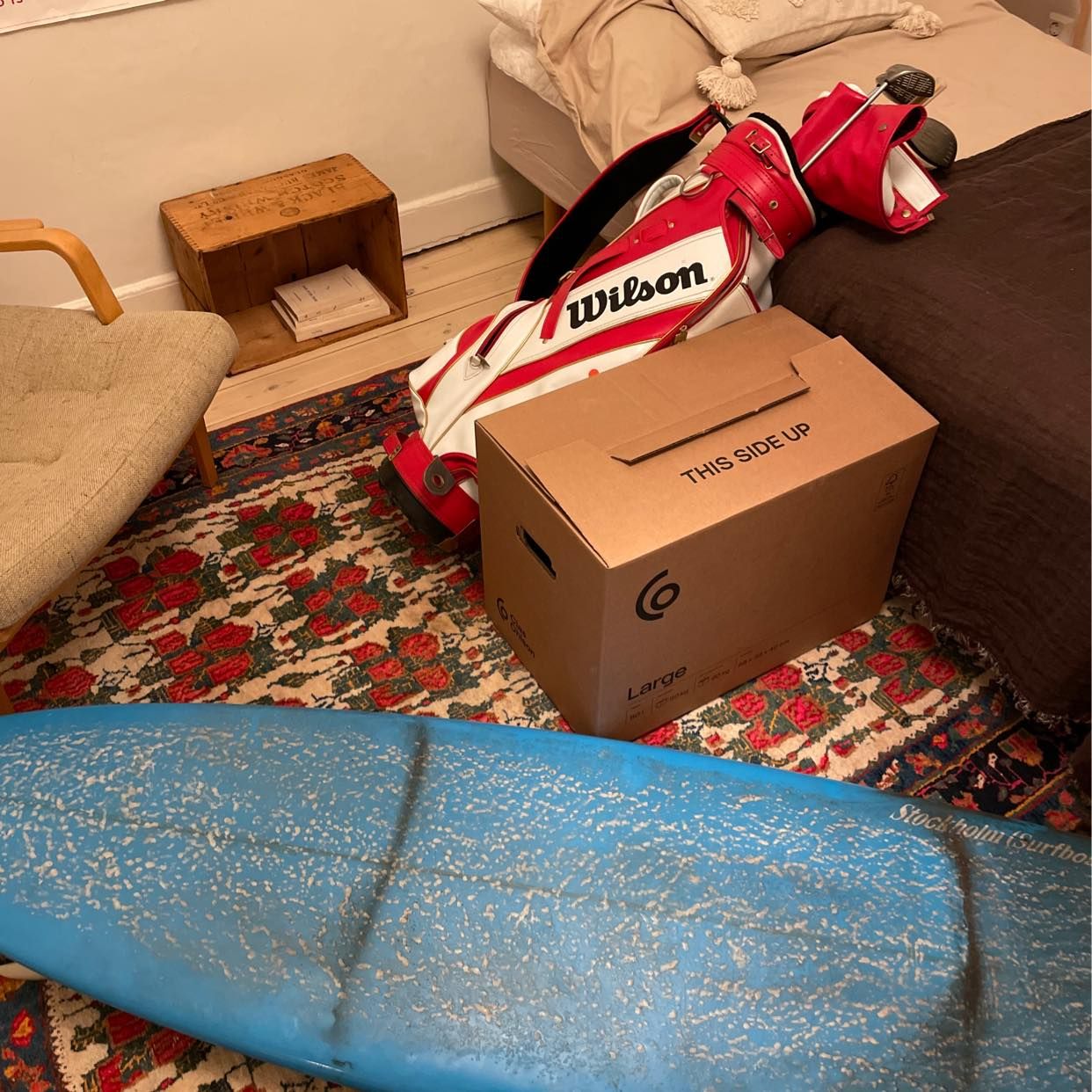 image of Kartong,surfbräda,golfbag - 