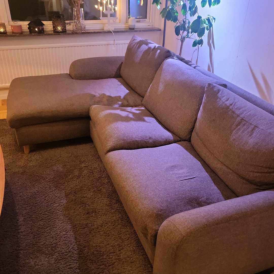 image of Grå soffa från Mio - Göteborg