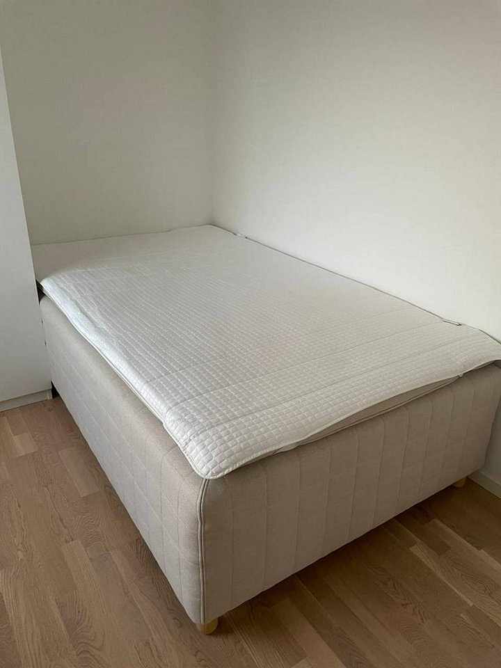 image of IKEA säng 120x200 - 