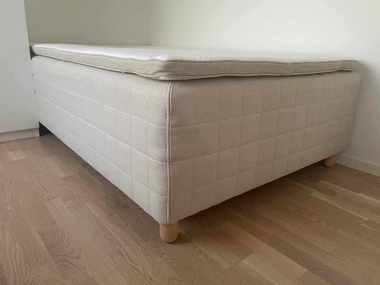 image of IKEA säng 120x200 - 