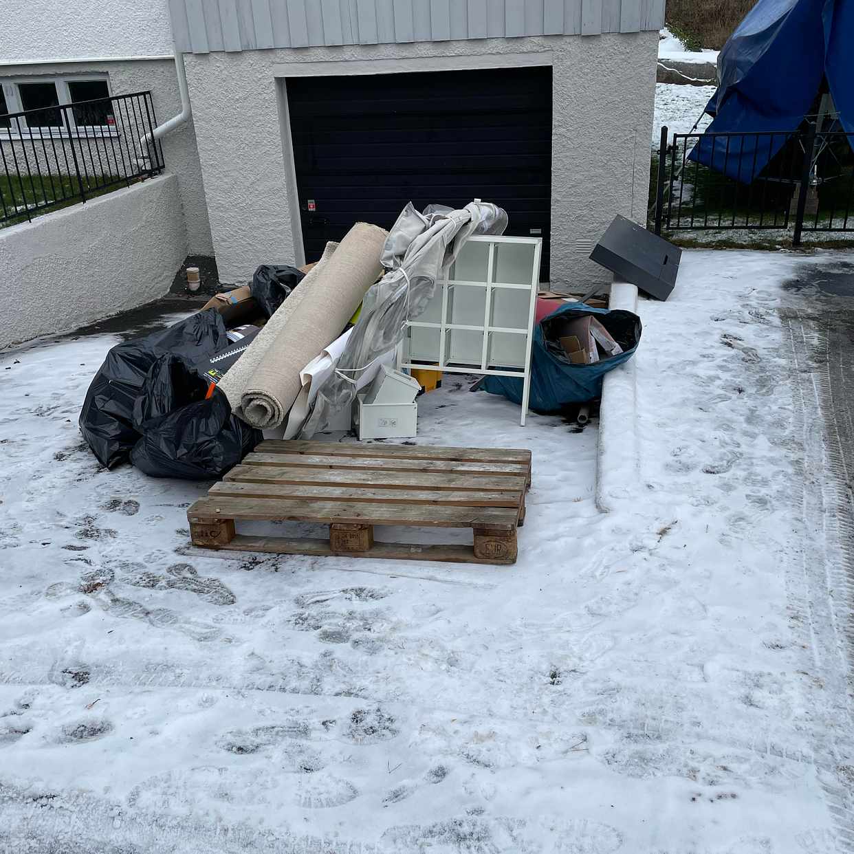 image of Hämta diverse skräp - Västra Frölunda